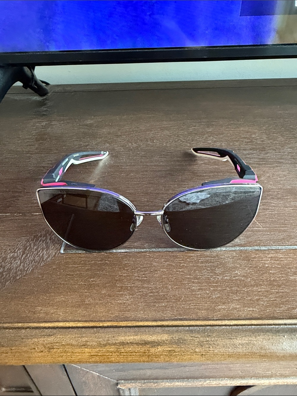 Balenciaga Women’s Sunglasses Black Lenses Pink white arms - Picture 2 of 5